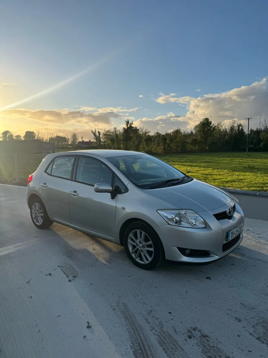 Toyota Auris - Image 1