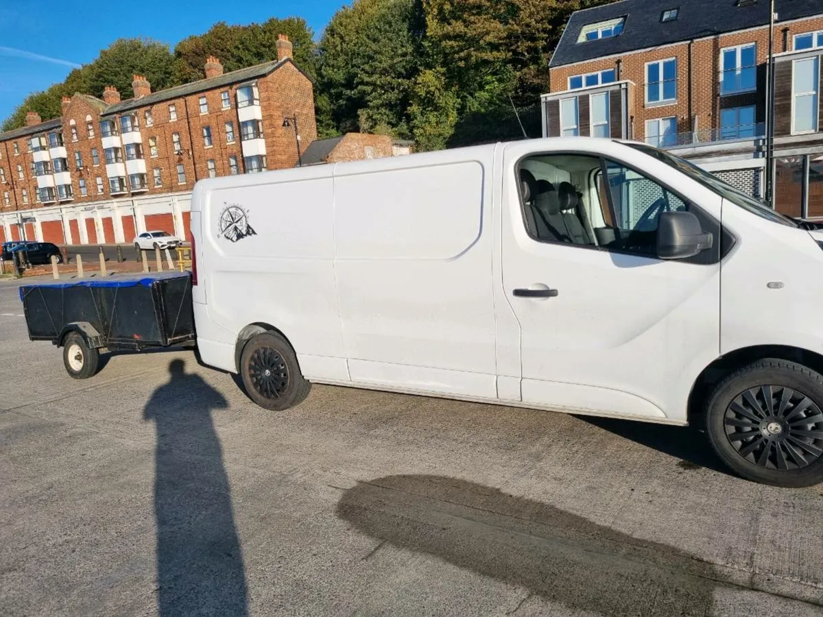 Van - Image 2