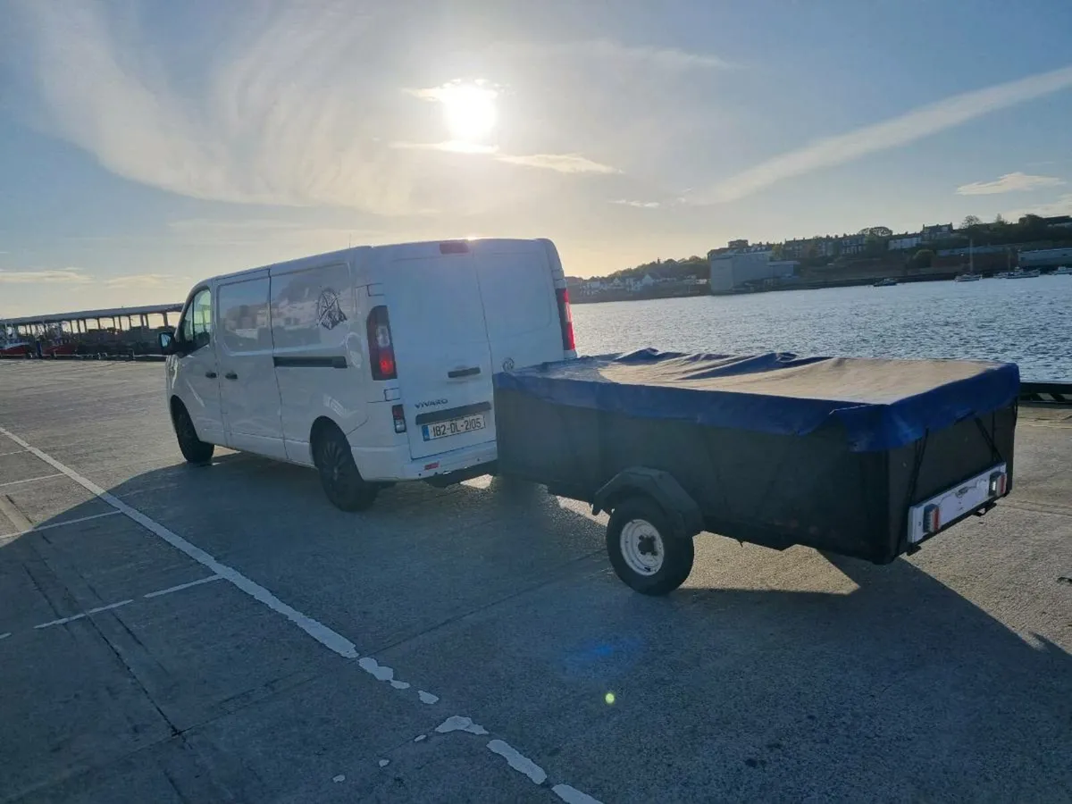 Van - Image 4