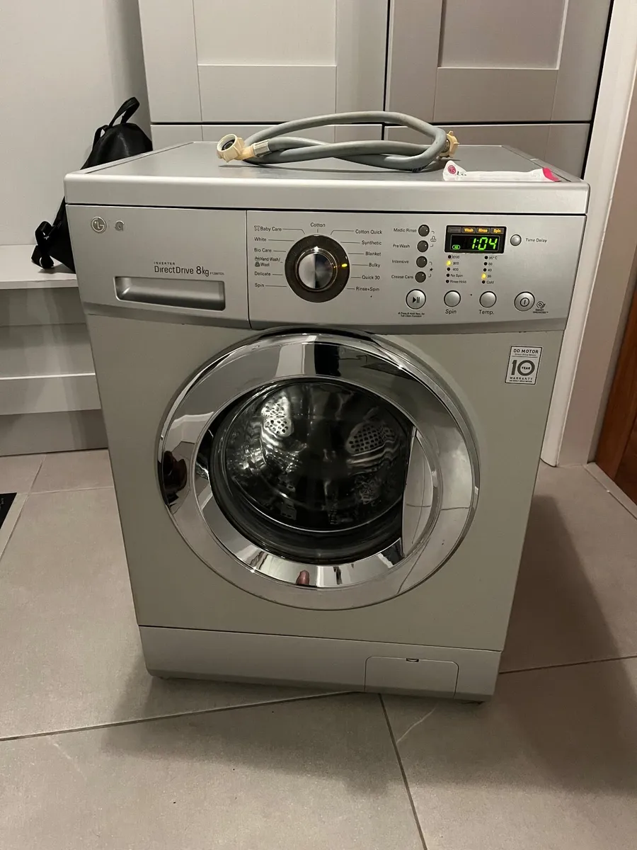 Lg 8kg washing machine - Image 1