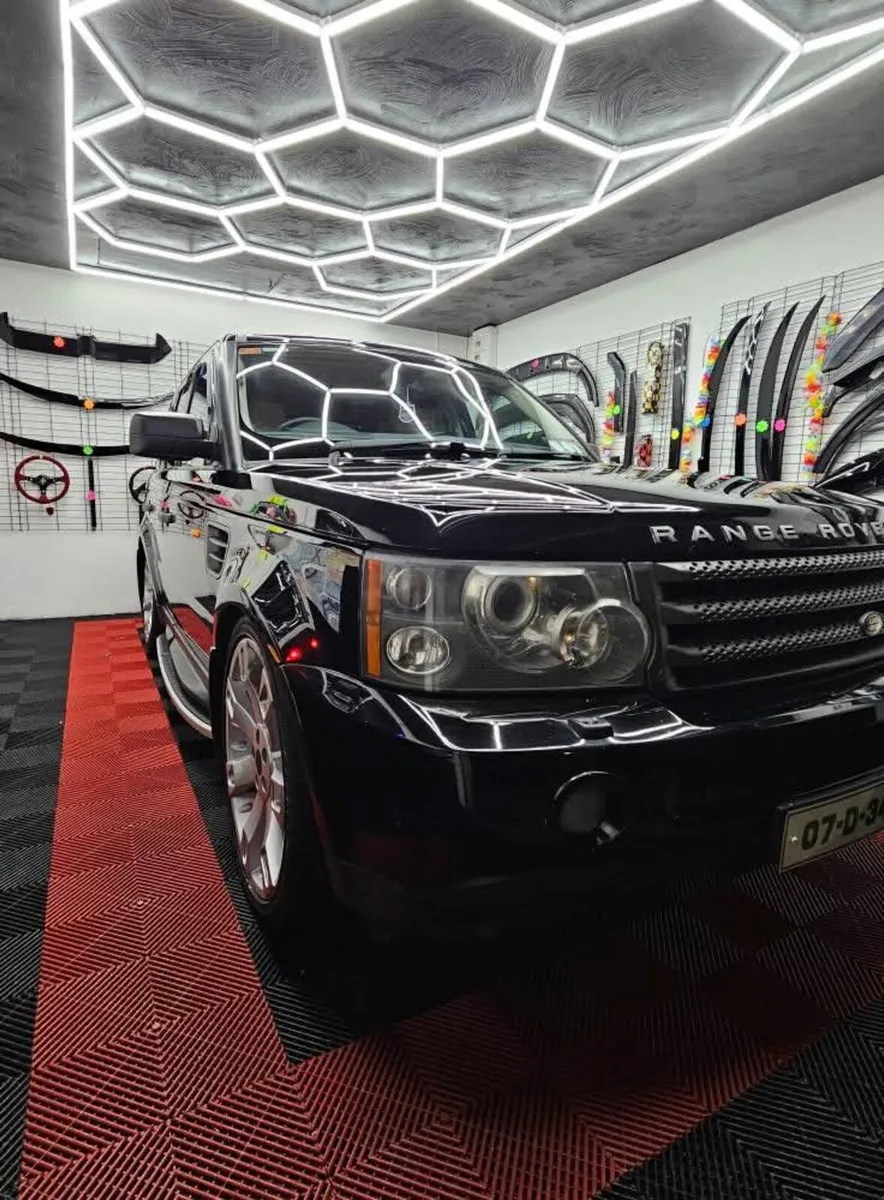 Rangerover Sport (crew cab) - Image 2