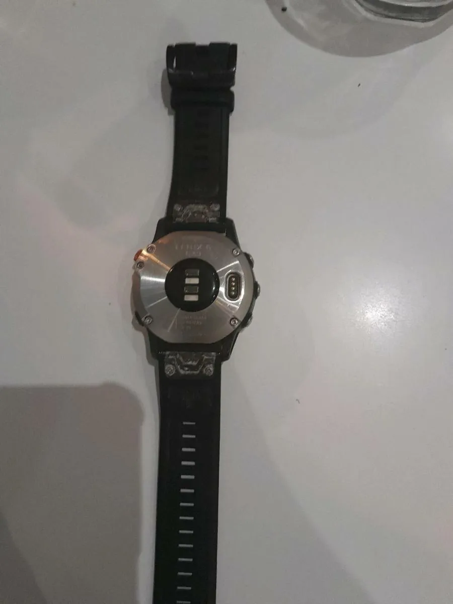 Garmin fenix 6 solar watch - Image 2