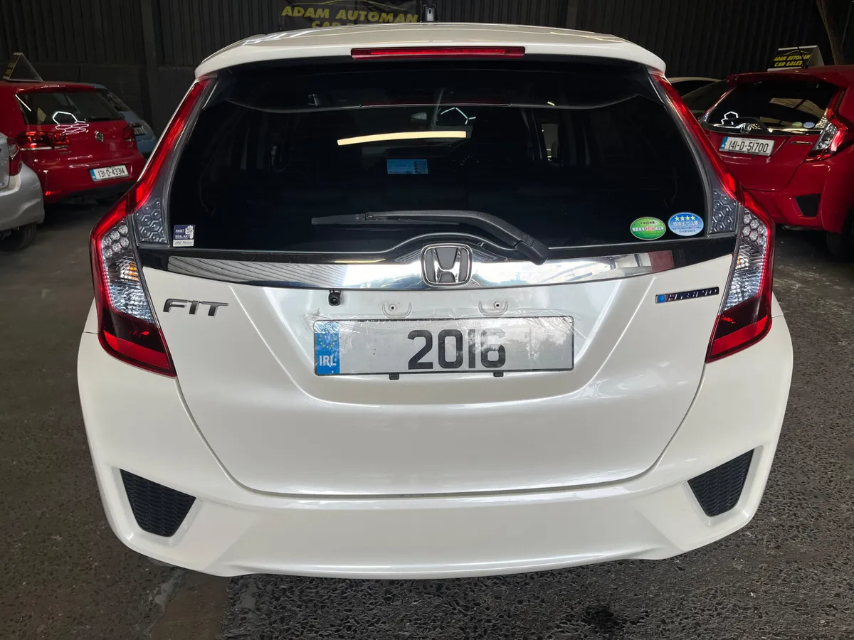 Honda Fit 2016 automatic - Image 4