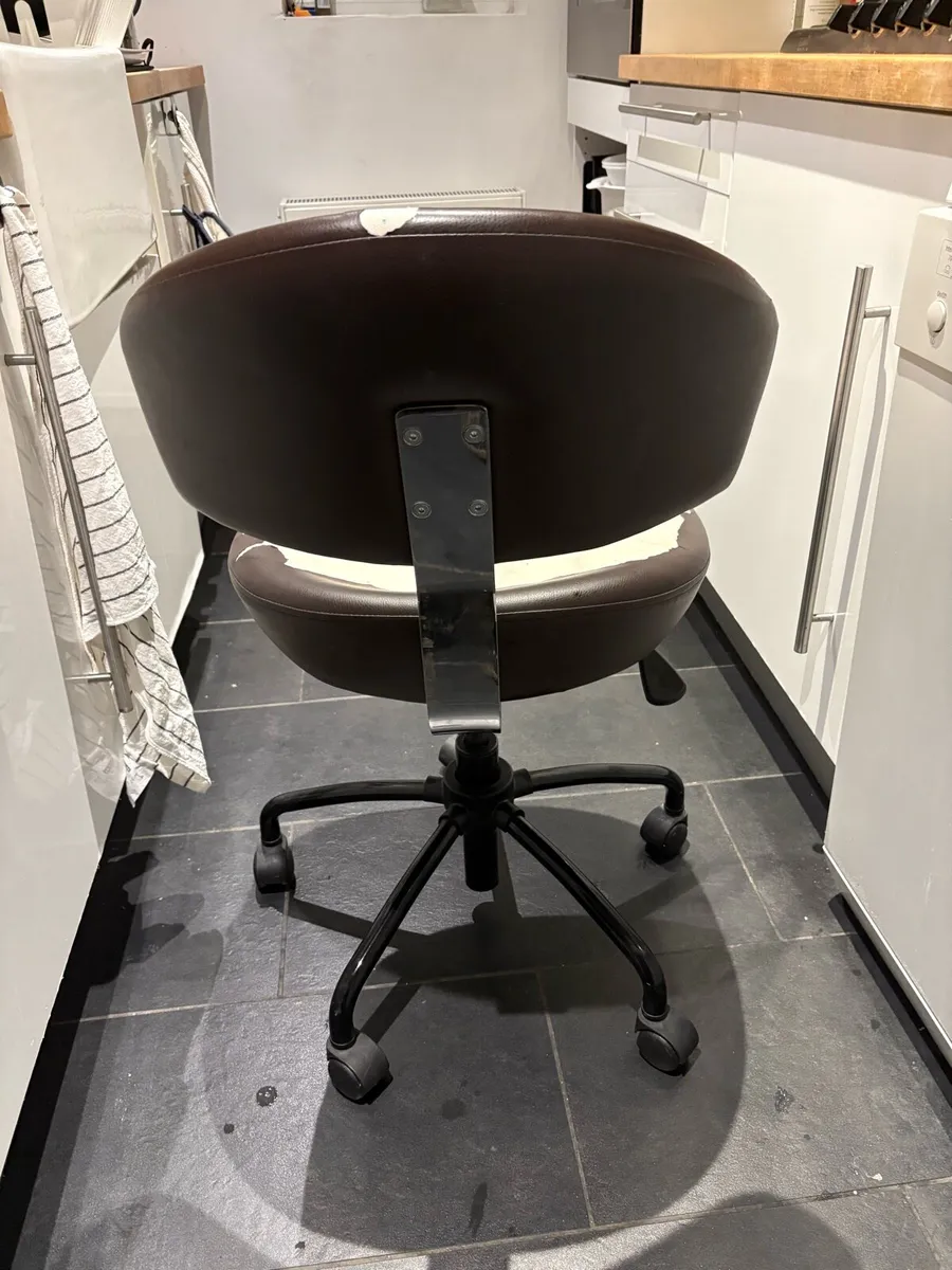 Office Chair - Image 2