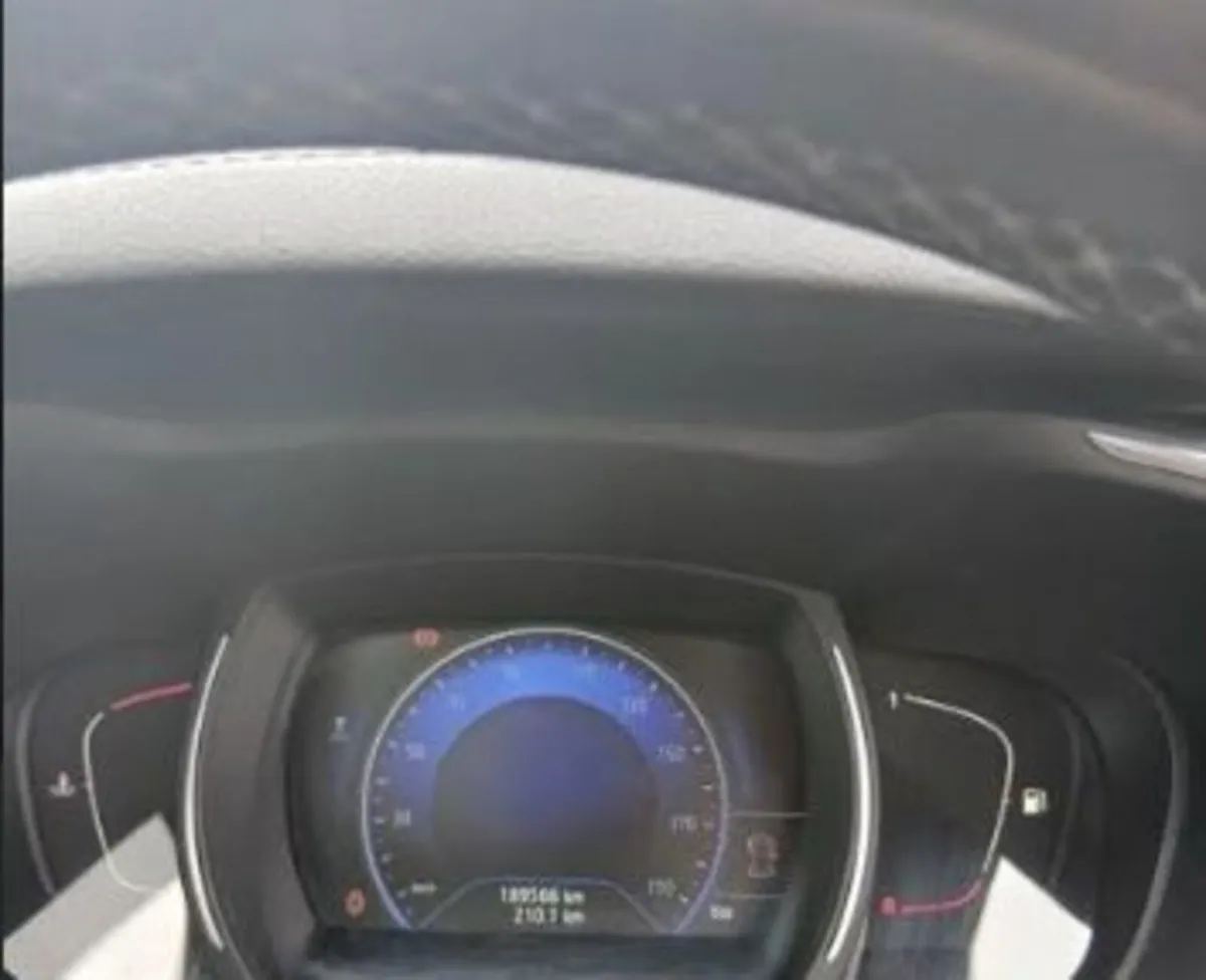 Renault Kadjar 2017 - Image 3