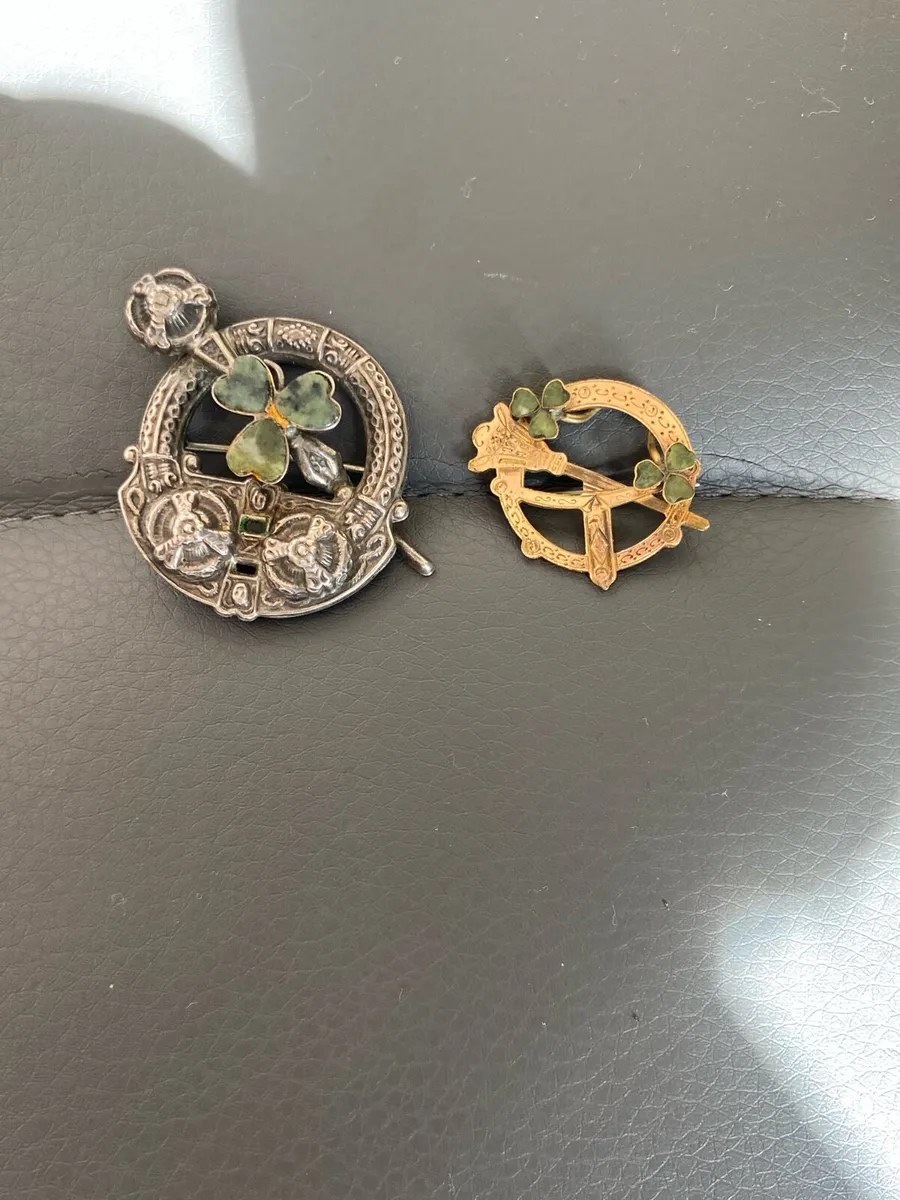 Two vintage Tara Brooches Celtic revival - Image 2