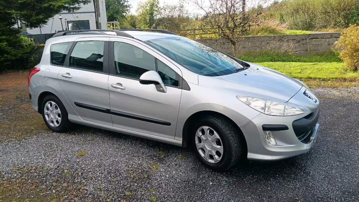 Peugeot 308 - Image 2