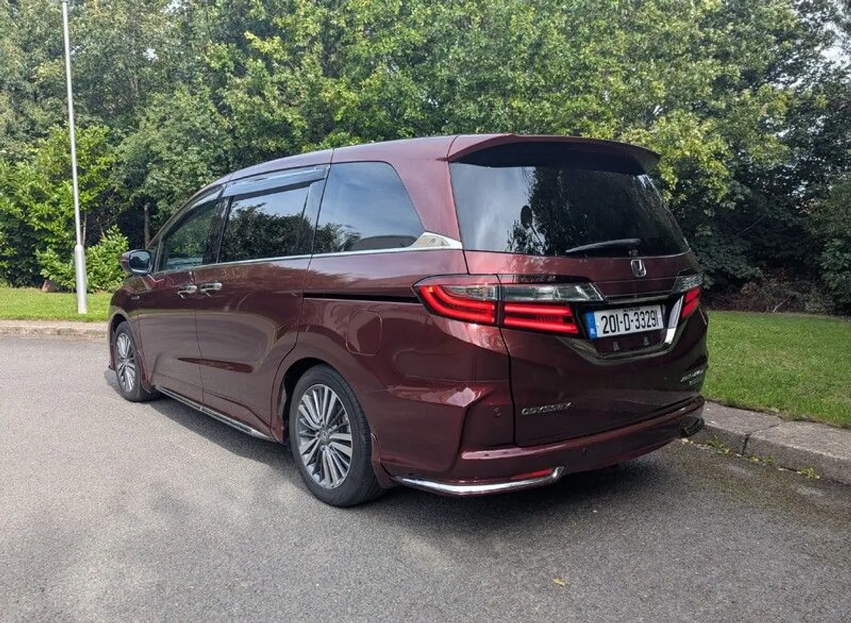 2020 Honda Odyssey Absolute Hybrid Electric Petrol - Image 3