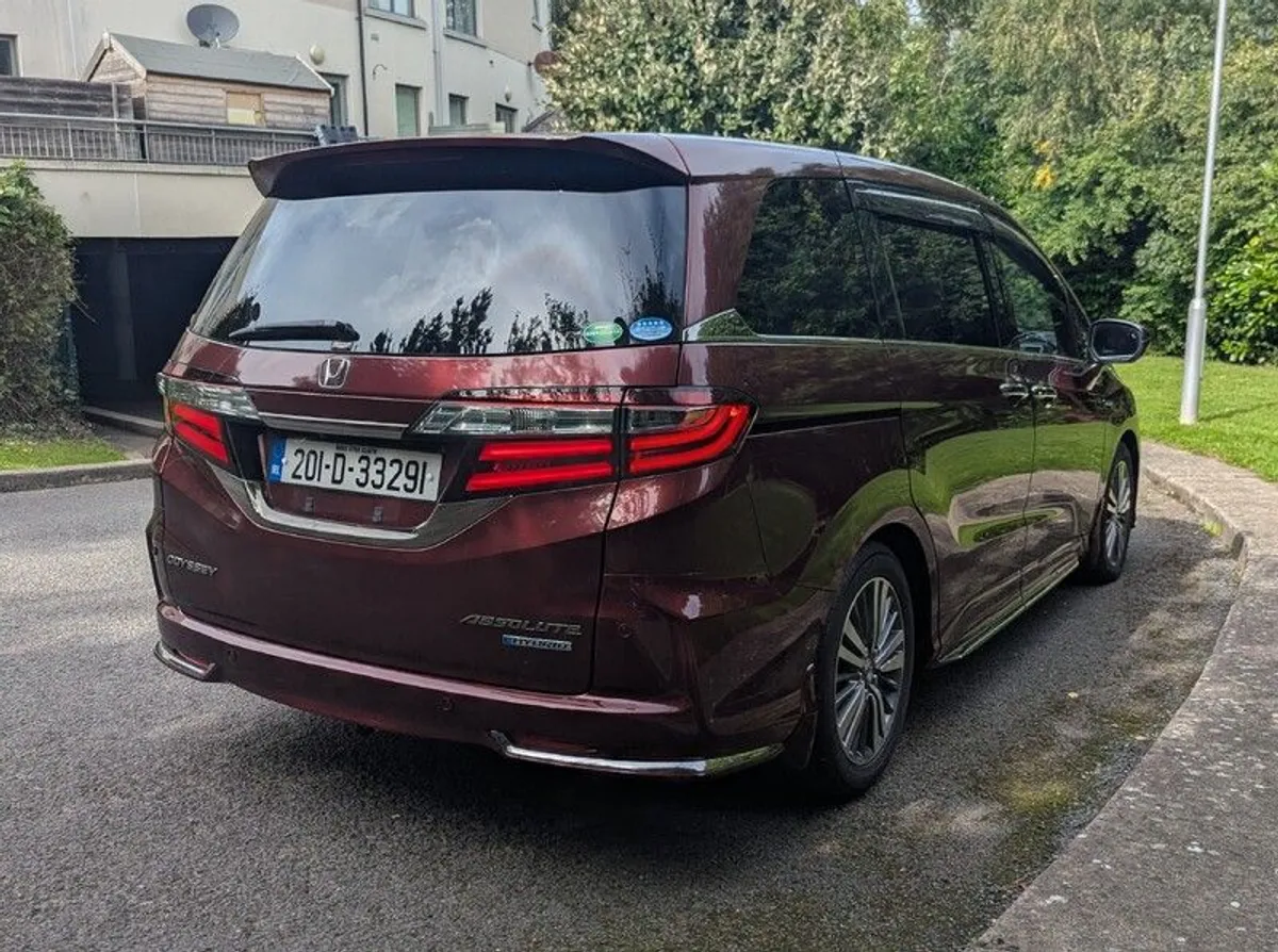 2020 Honda Odyssey Absolute Hybrid Electric Petrol - Image 4