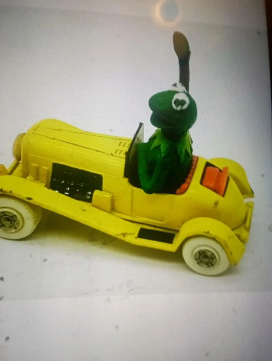 VINTAGE 1979 CORGI  DIE-CAST MODEL CAR - Image 1