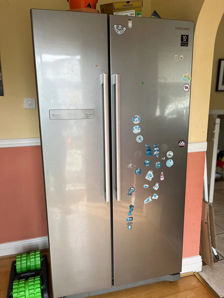 Refrigerator - Image 2