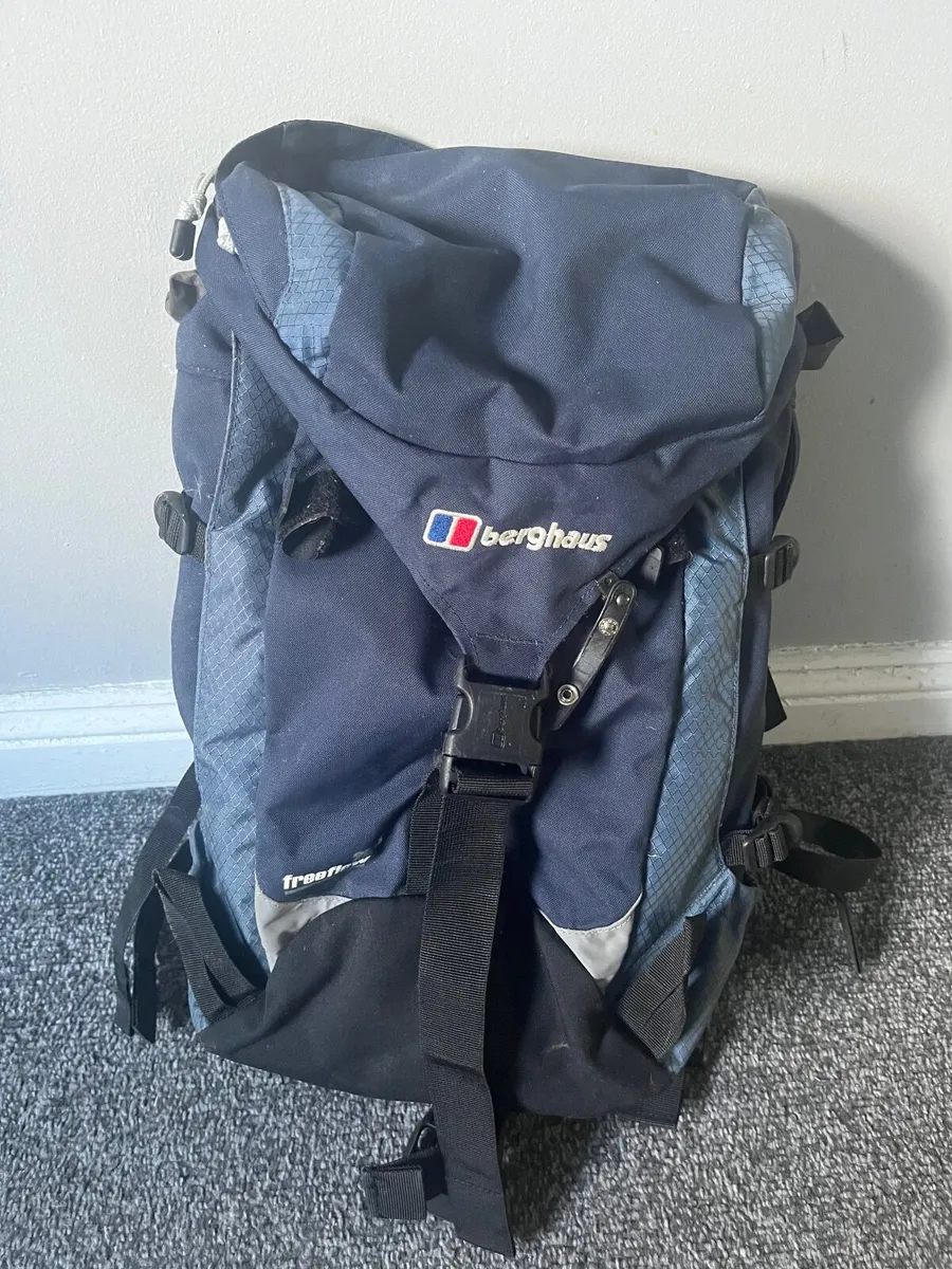 Hiking bag - Image 1