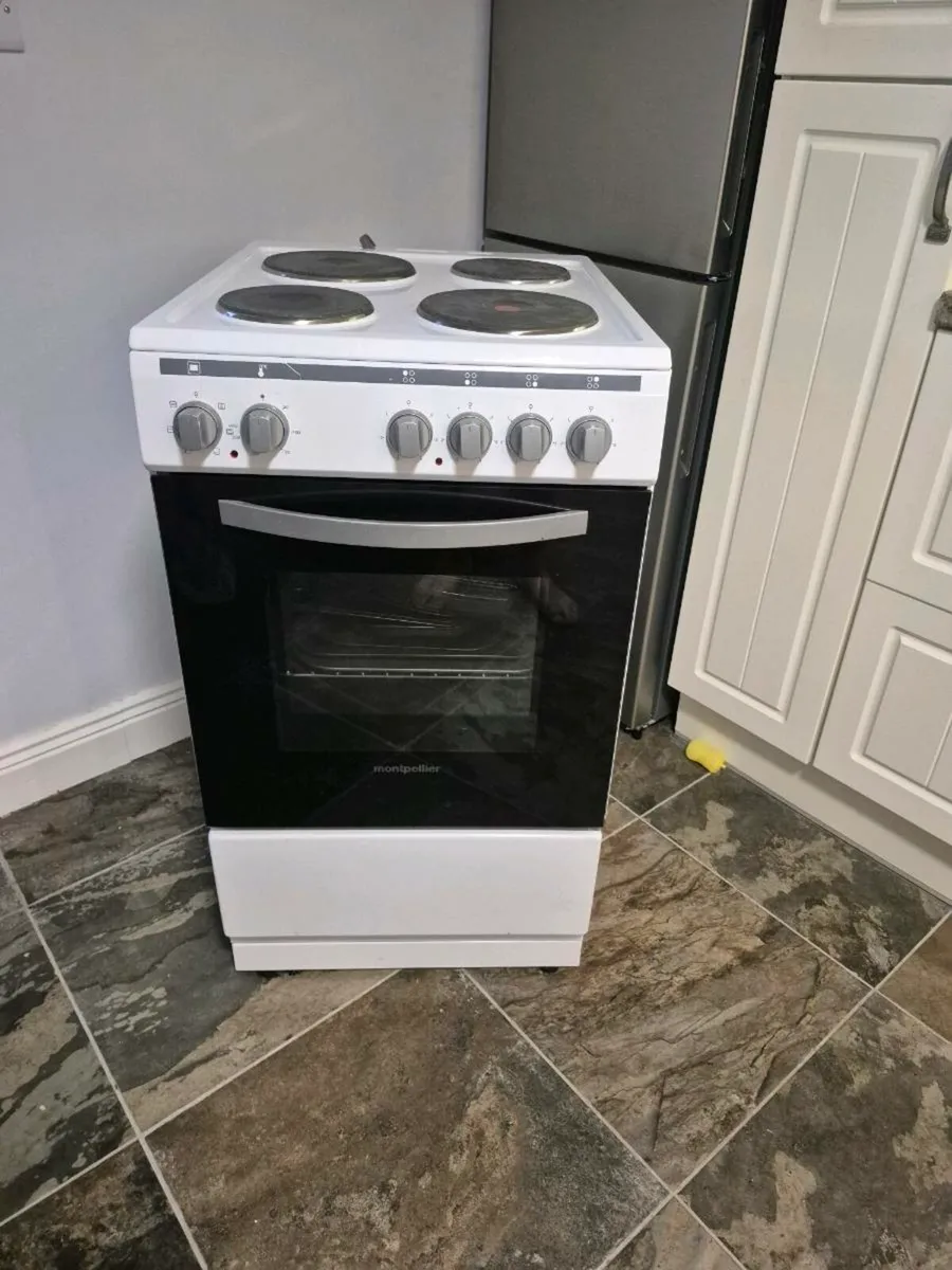 Cooker - Image 1