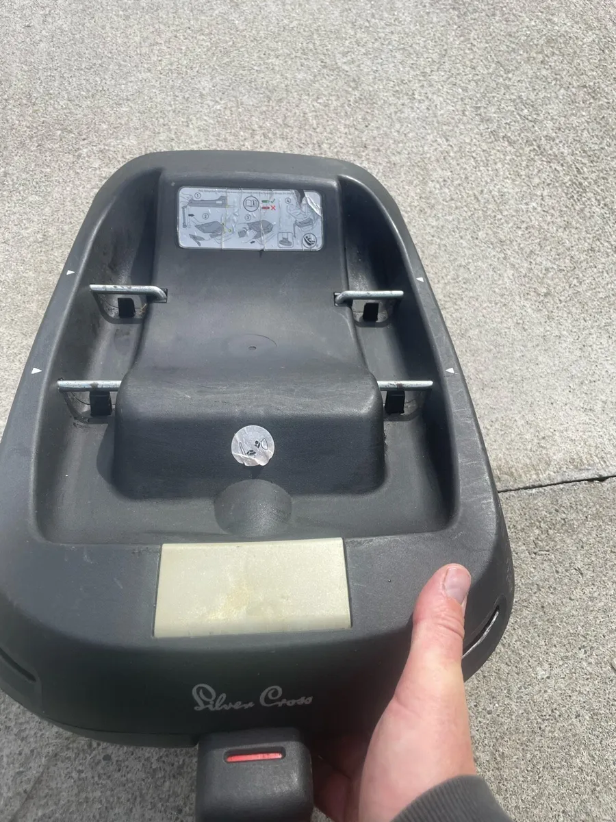 Isofix base - Image 1