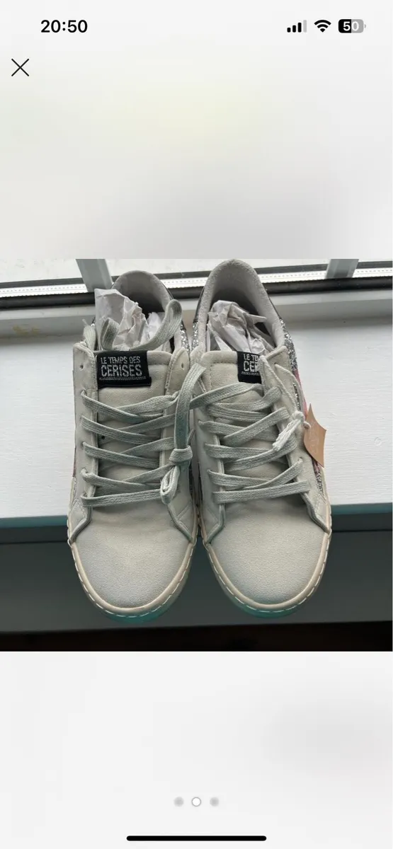Le Temp Des Cerises Trainers. - Image 2