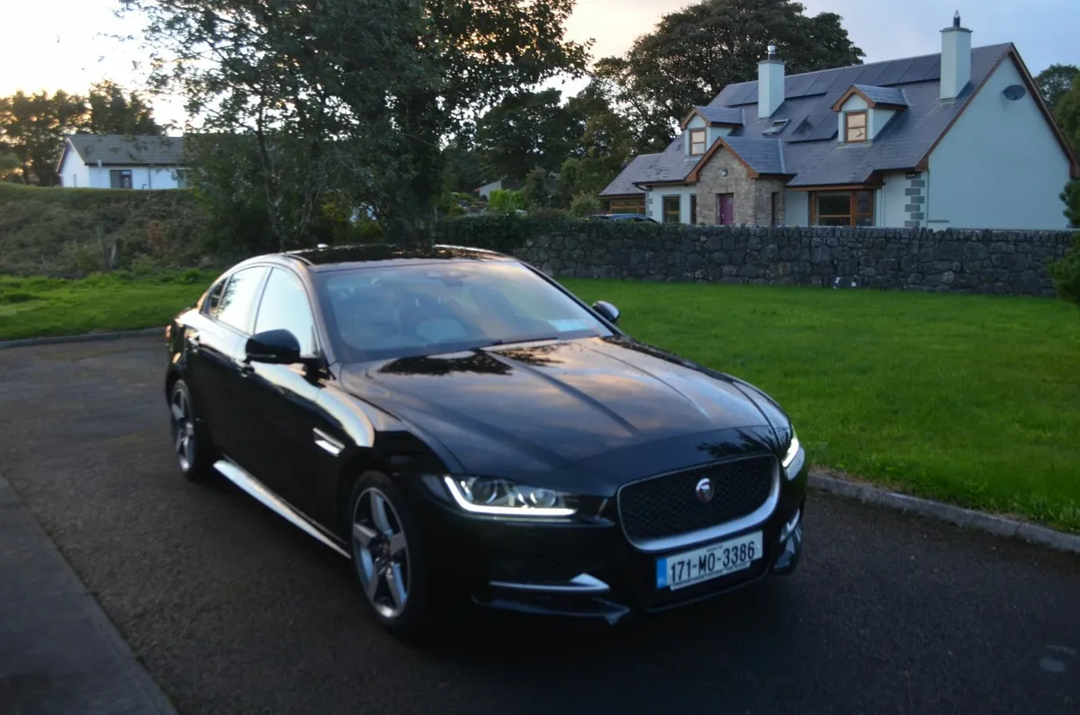Jaguar XE 2017 - Image 4