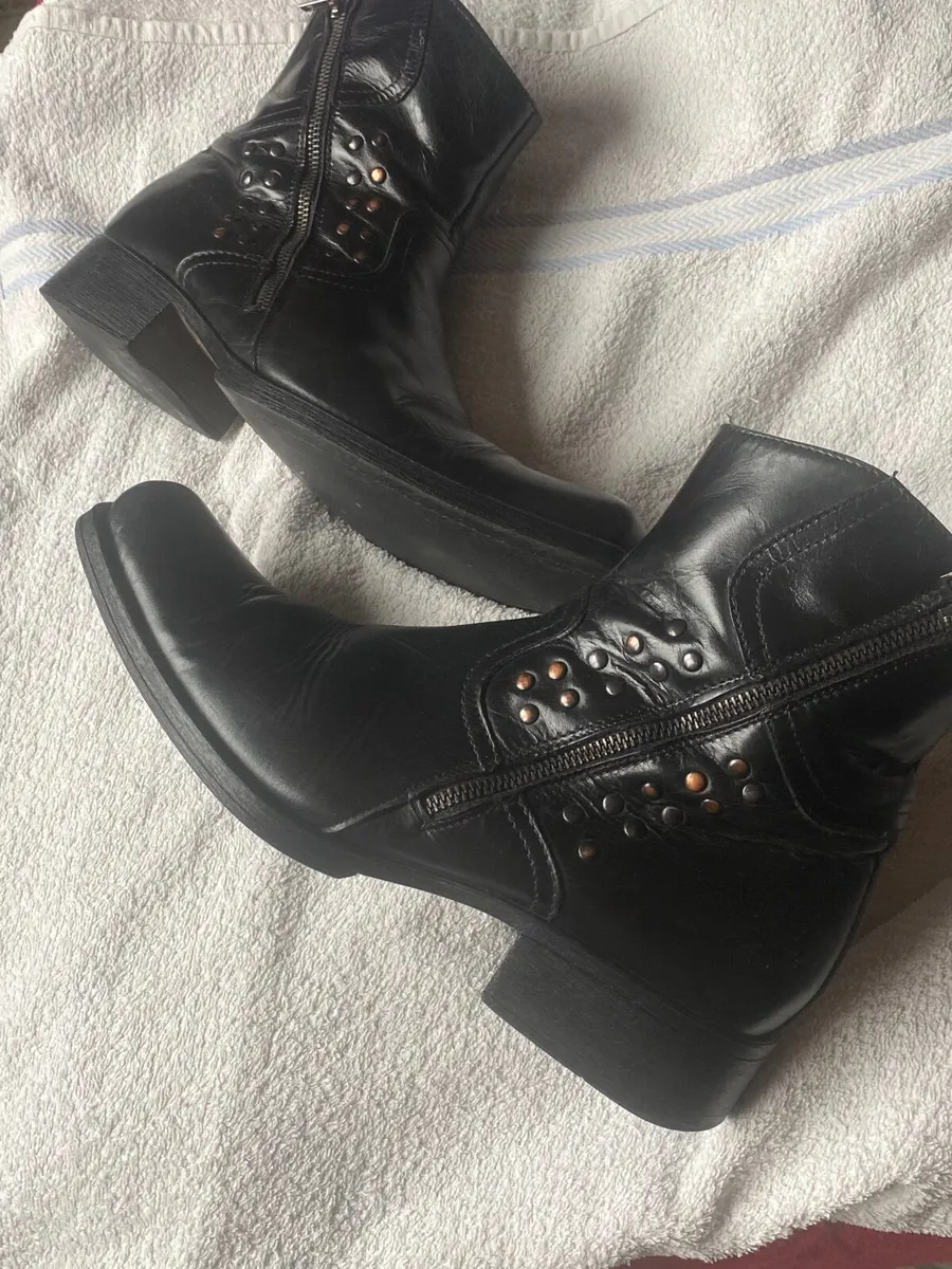 Footwear Cowboy Boots