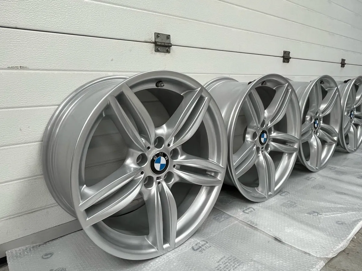 19” Genuine 351M alloys - Image 1