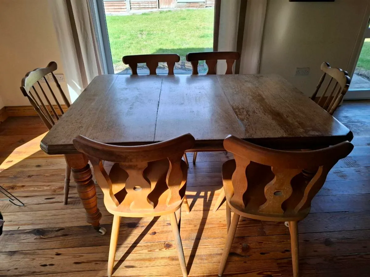 Dining table and chairs - Image 2