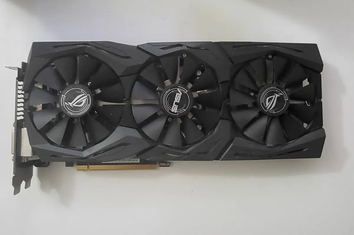 Asus ROG Strix Geforce GTX 1080 8gb OC Graphics Ca - Image 2
