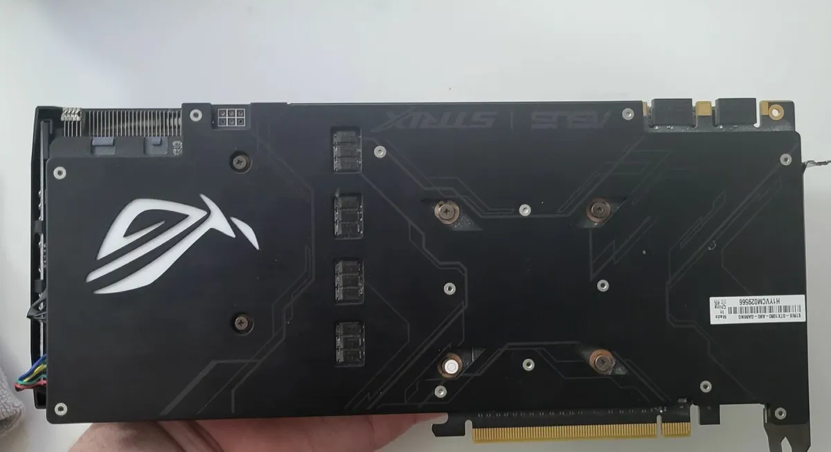 Asus ROG Strix Geforce GTX 1080 8gb OC Graphics Ca - Image 4