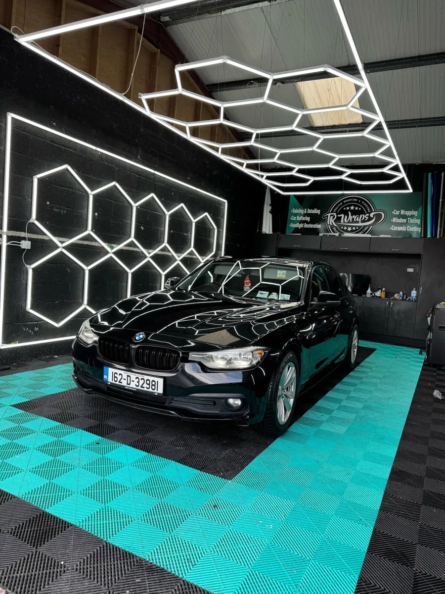 2016 black bmw - Image 1