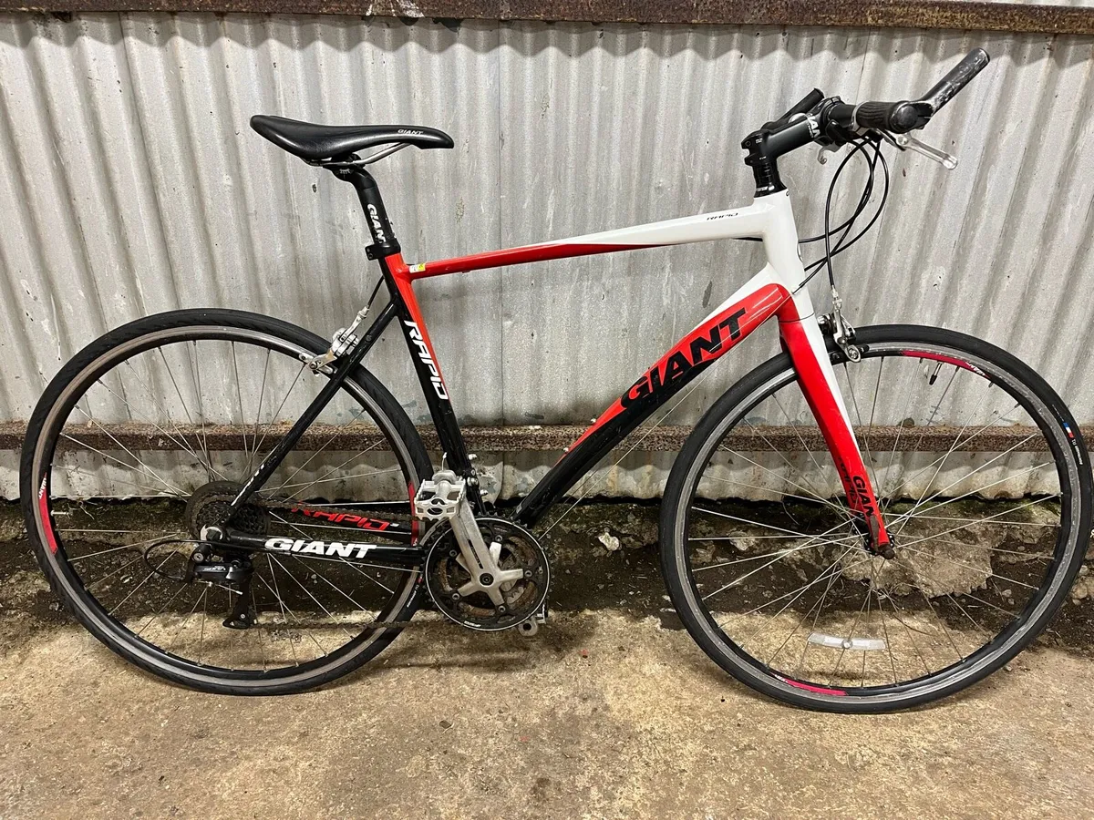 Giant Rapid 3 Bike - Image 1