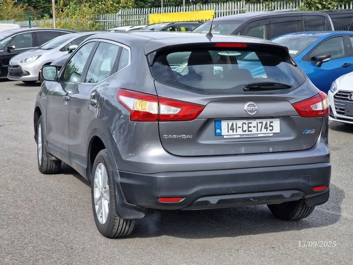 2014 Nissan Qashqai - Image 2