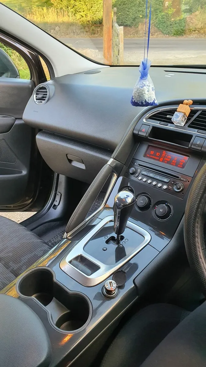 Peugeot 3008 2011 - Image 2