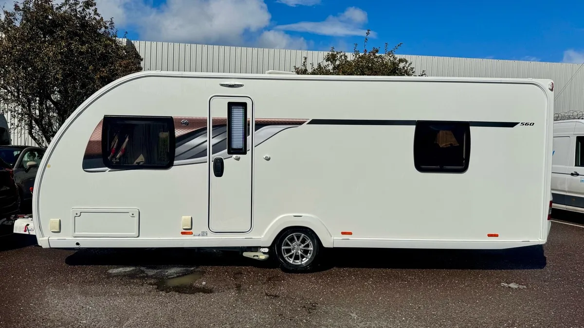 ✨STUNNING SWIFT CHALLENGER EXCLUSIVE 4 BERTH ✨ - Image 4