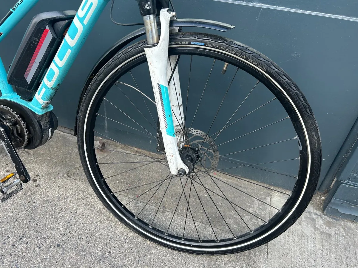 Focus Electric bike //Bosch motor and battery - Image 4