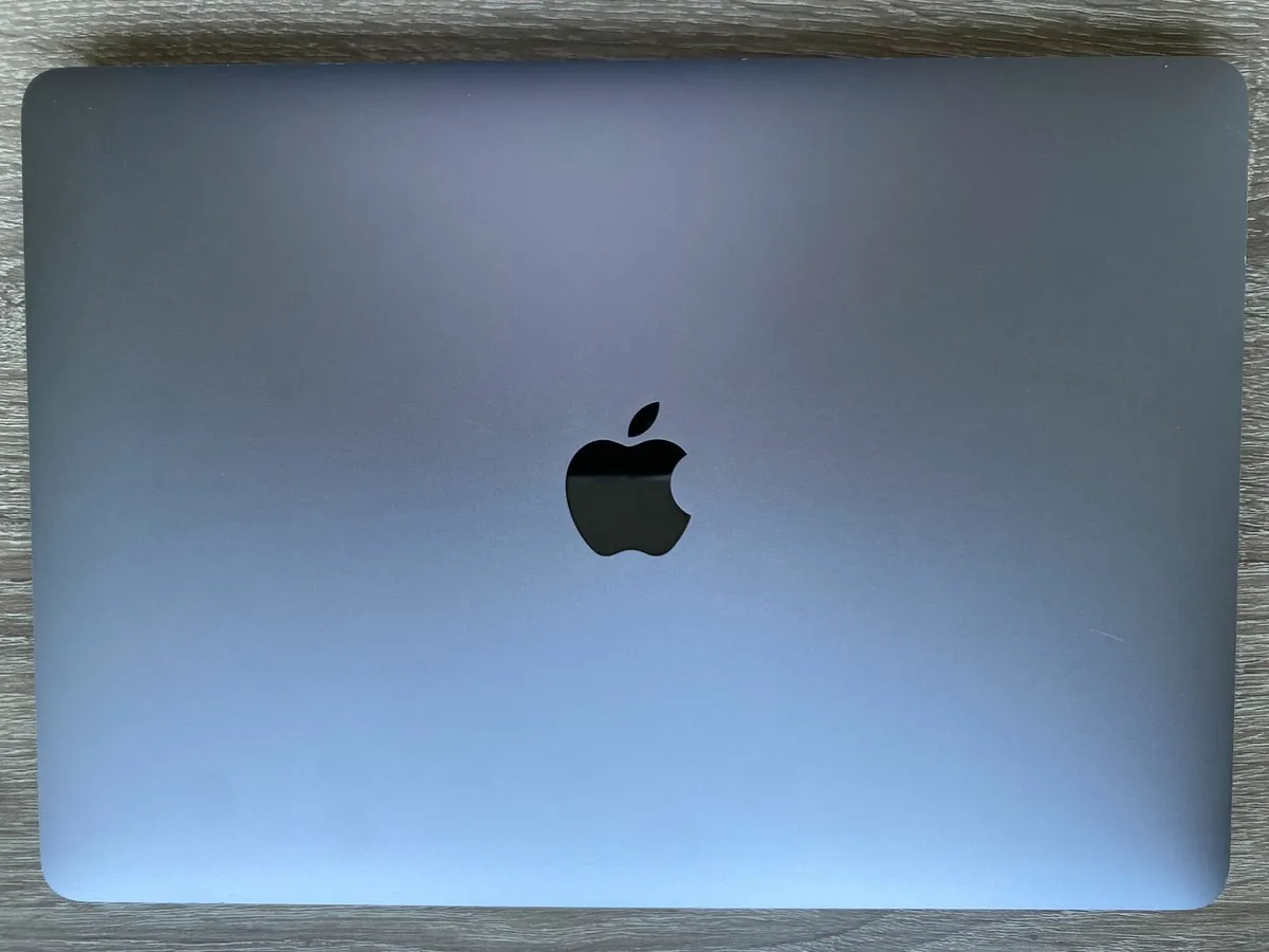 Macbook Pro 13 (2020) M1 | 16GB | 256GB - Image 2
