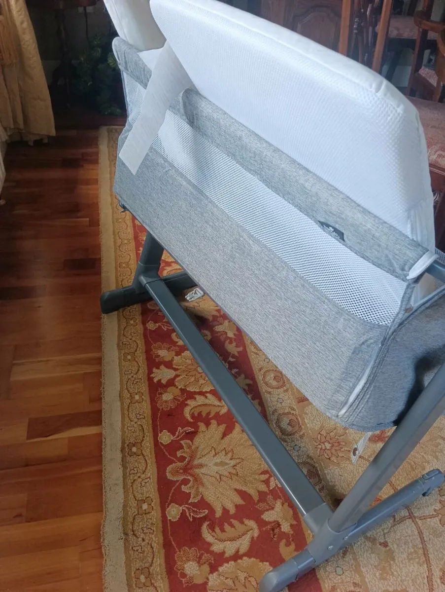 Baby side by side bed , buggy,bath car seat . - Image 2