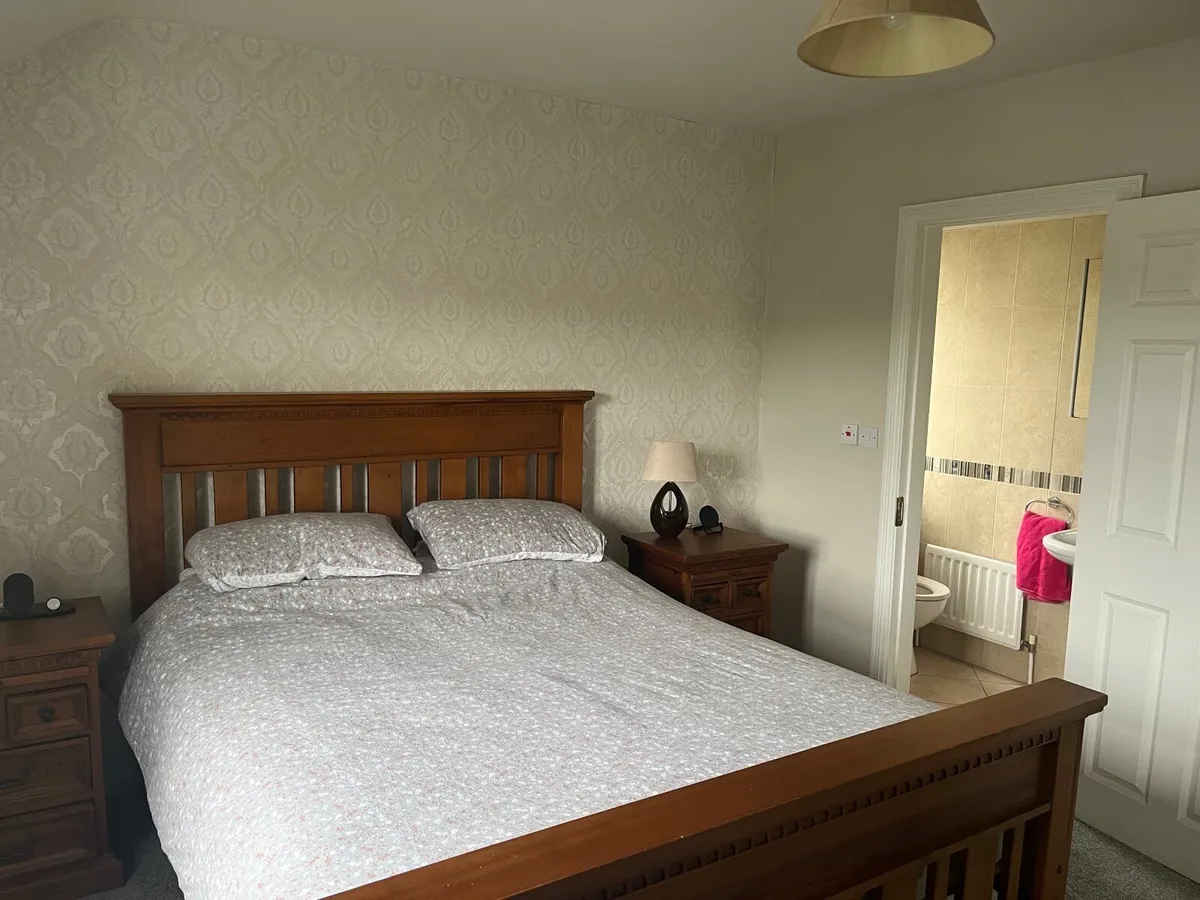 Beds - Image 2