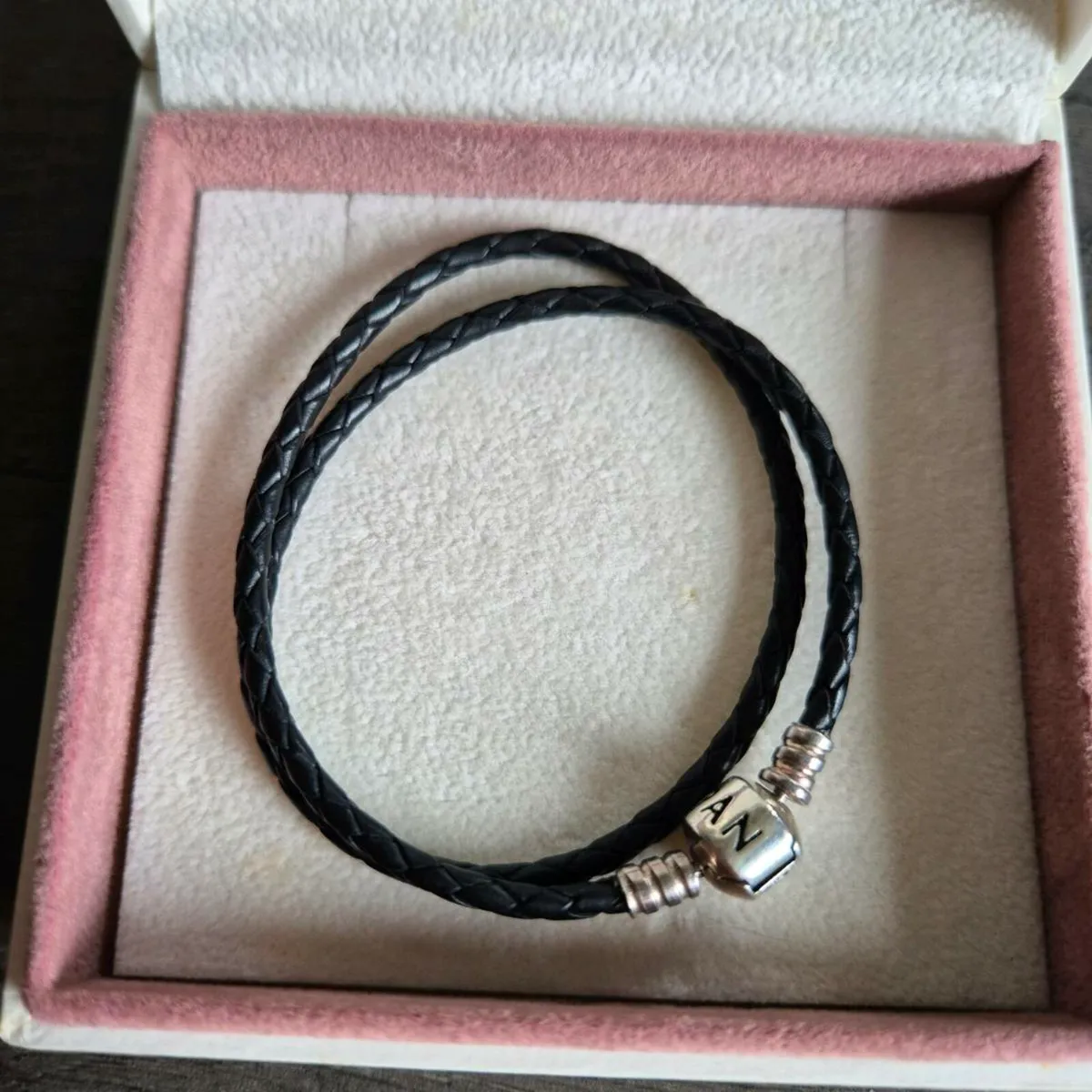 Pandora double wrap bracelet black - Image 2