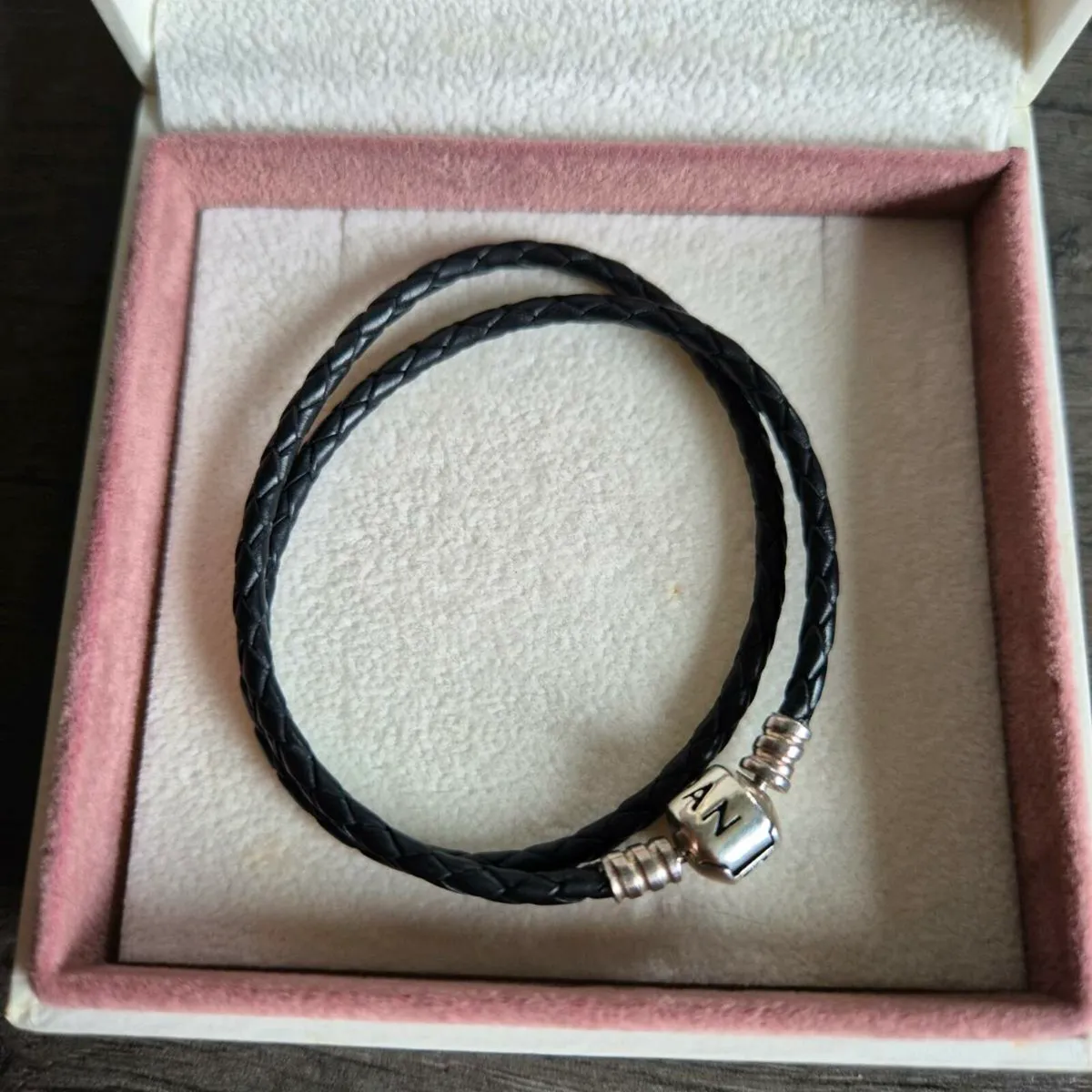 Pandora double wrap bracelet black - Image 3