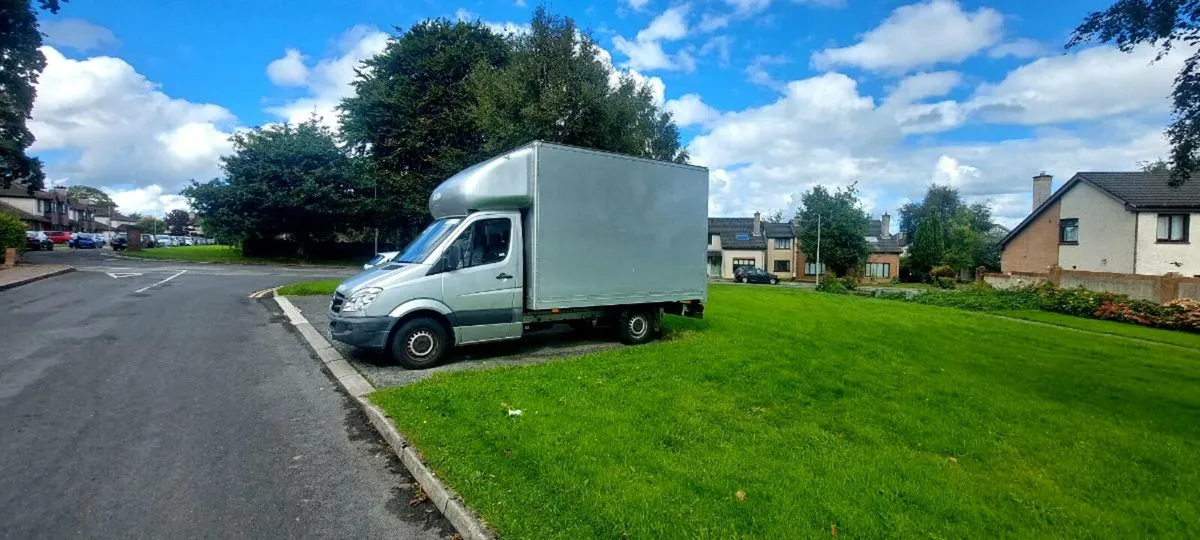 Mercedes Sprinter Luton - Image 2
