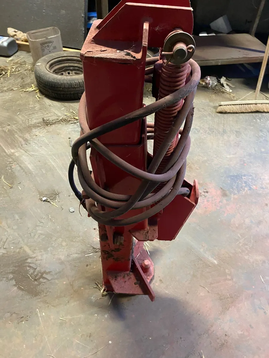 Jf  900 pick up hitch - Image 3