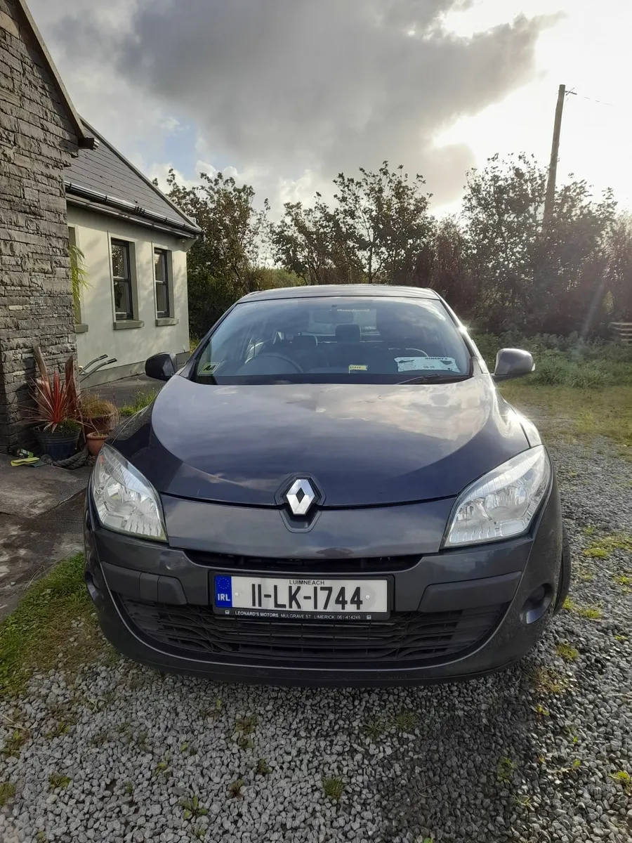 Renault Megane 2011 - Image 1