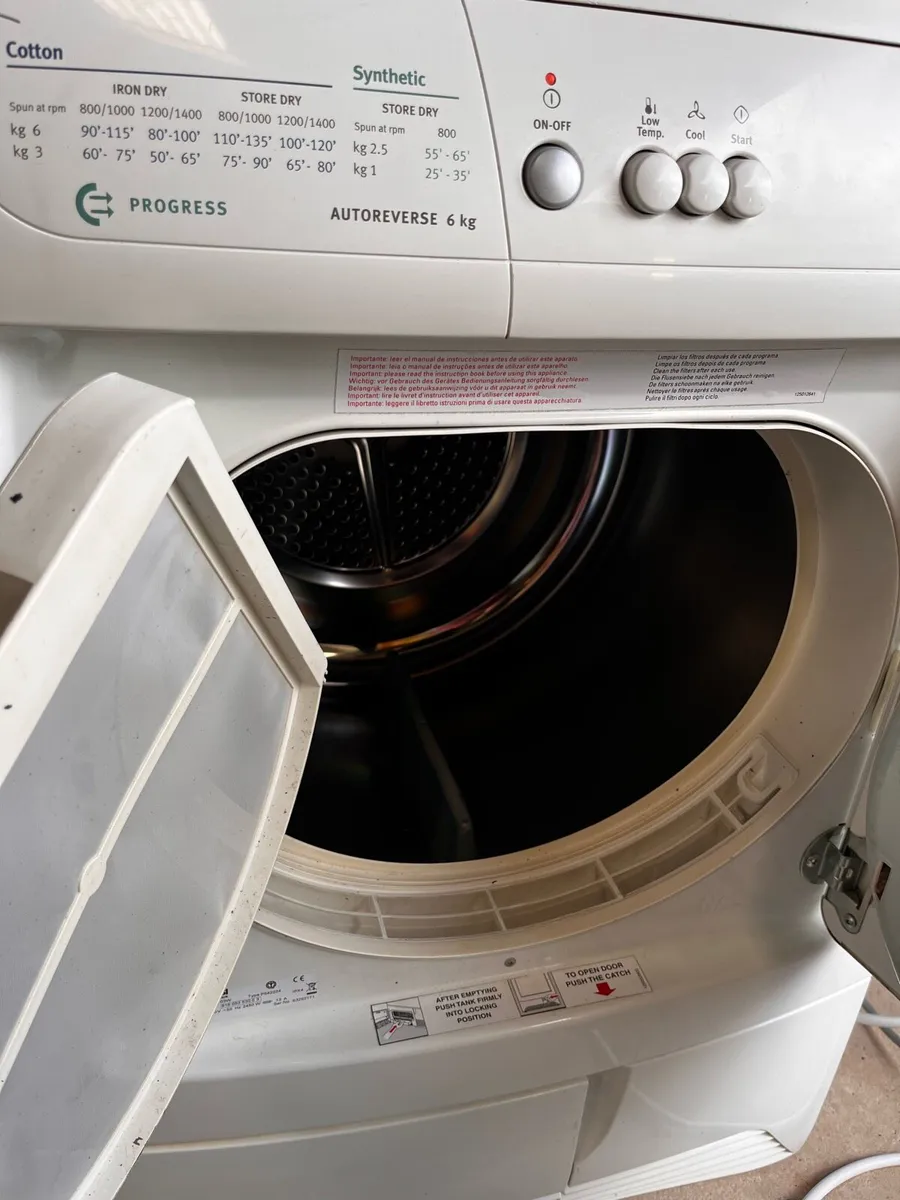 Zanussi condenser dryer - Image 2