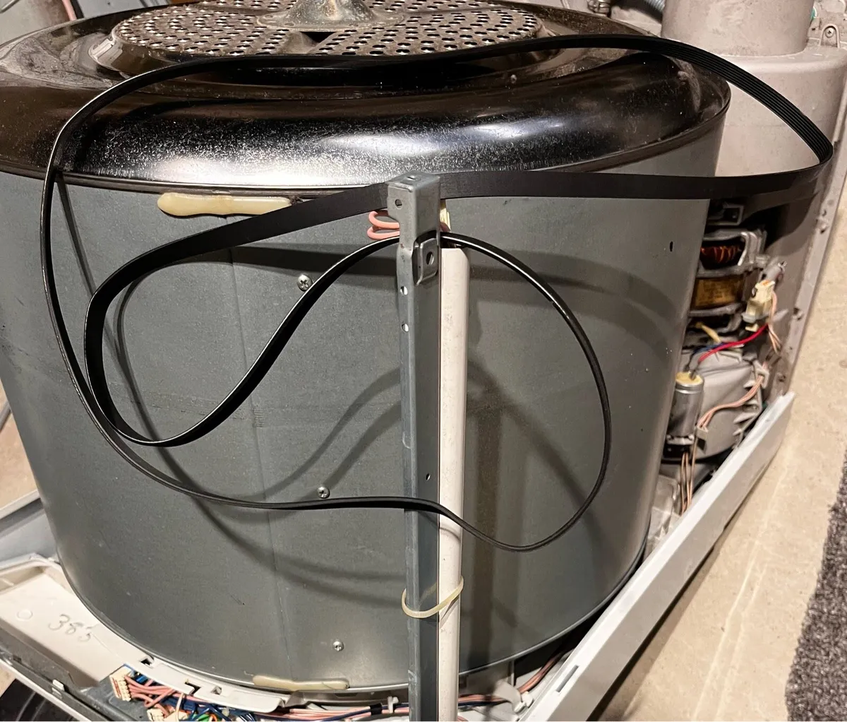 Zanussi condenser dryer - Image 4