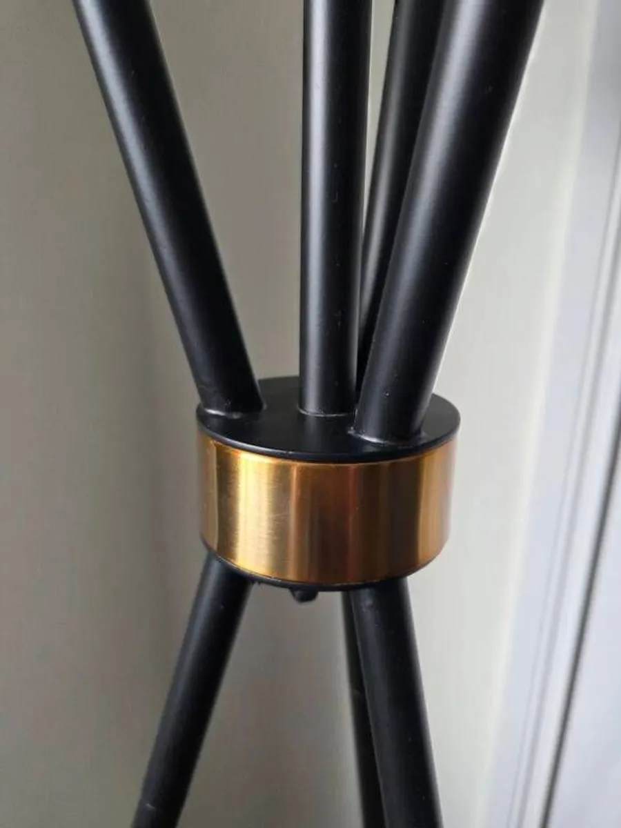 tripod floor lamp - Image 3