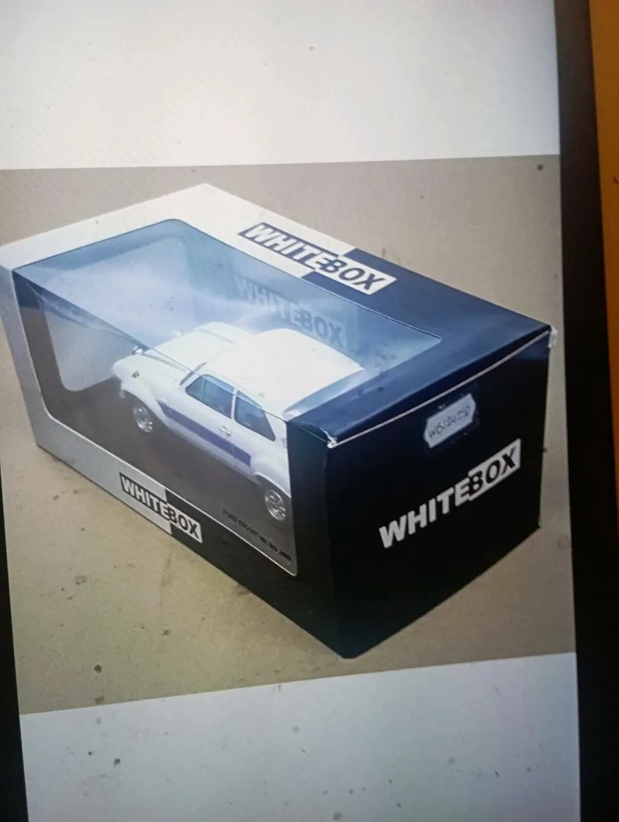 WHITE BOX FORD ESCORT MKI  RS200 1973 - Image 2