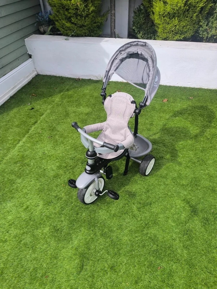 QPlay 4-1 adjustable Trike - grey