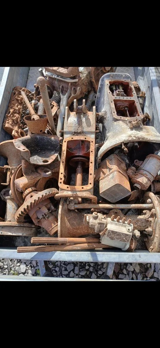 Ferguson 20 diesel and tvo parts - Image 3