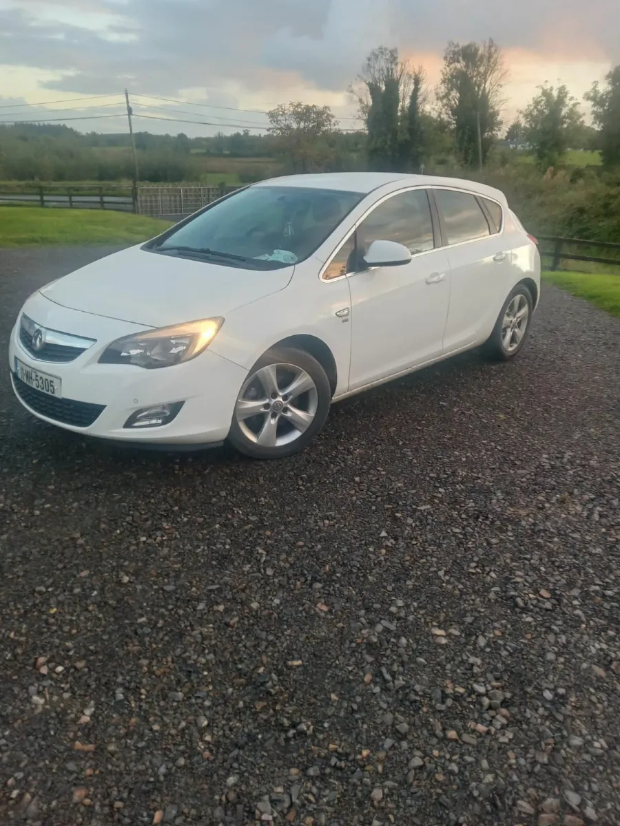 Vauxhall Astra 2011 - Image 4