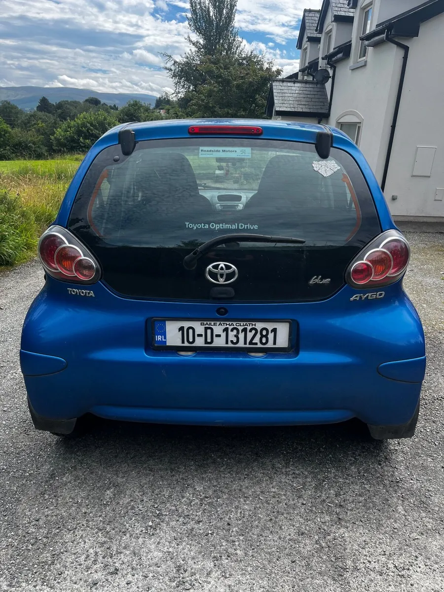 Toyota Aygo 2010 - Image 2