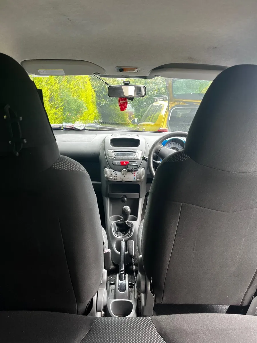 Toyota Aygo 2010 - Image 4