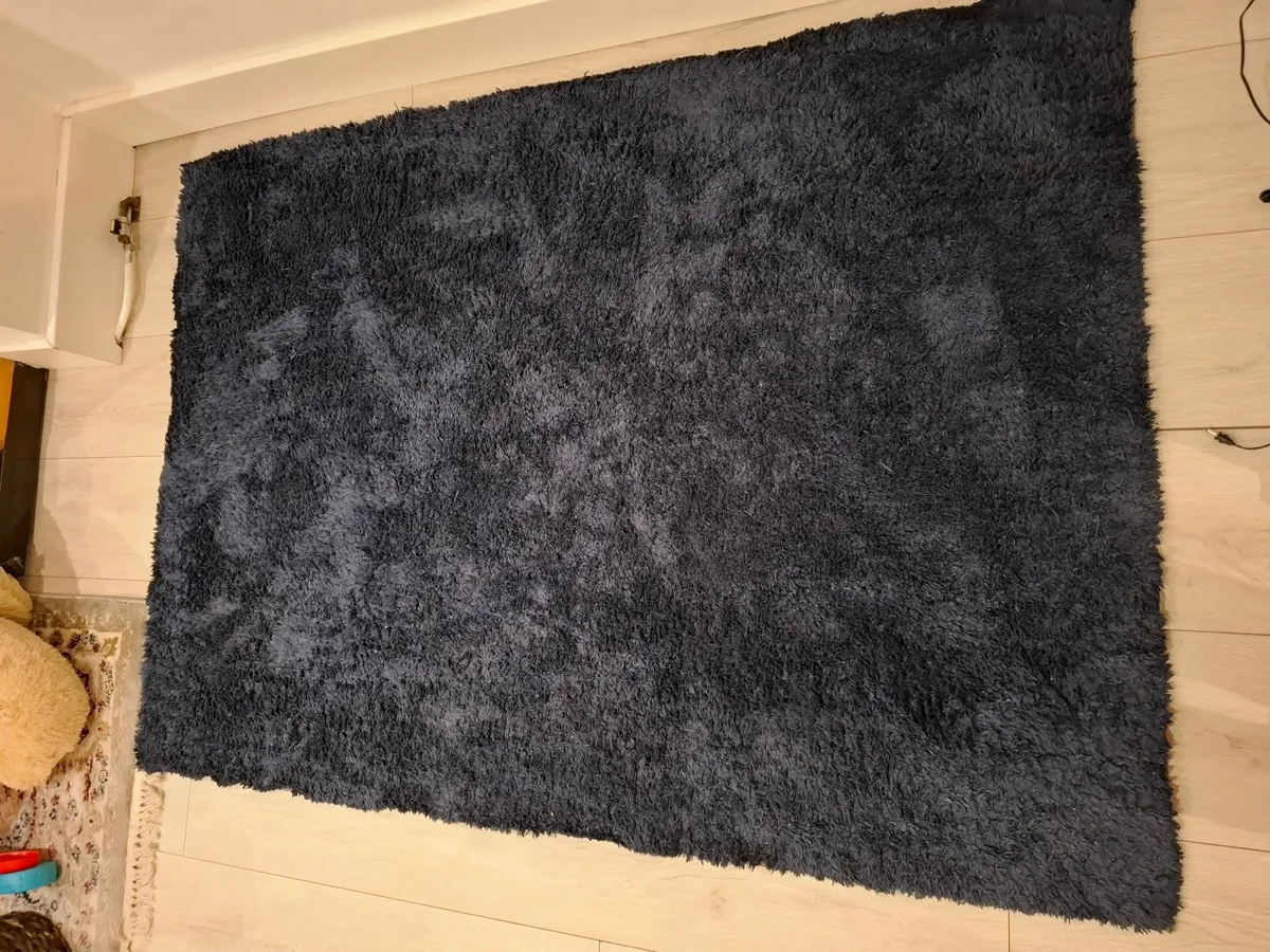 Carpet/Plush rug - Image 3