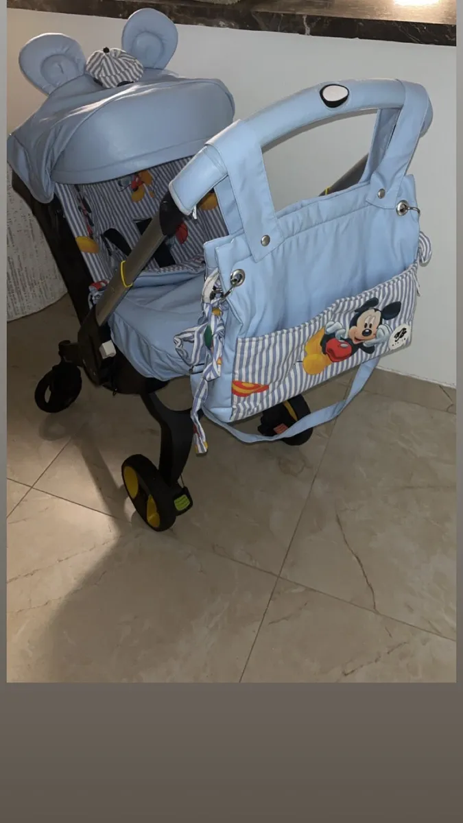Doona carseat/buggie micky mouse cover - Image 4